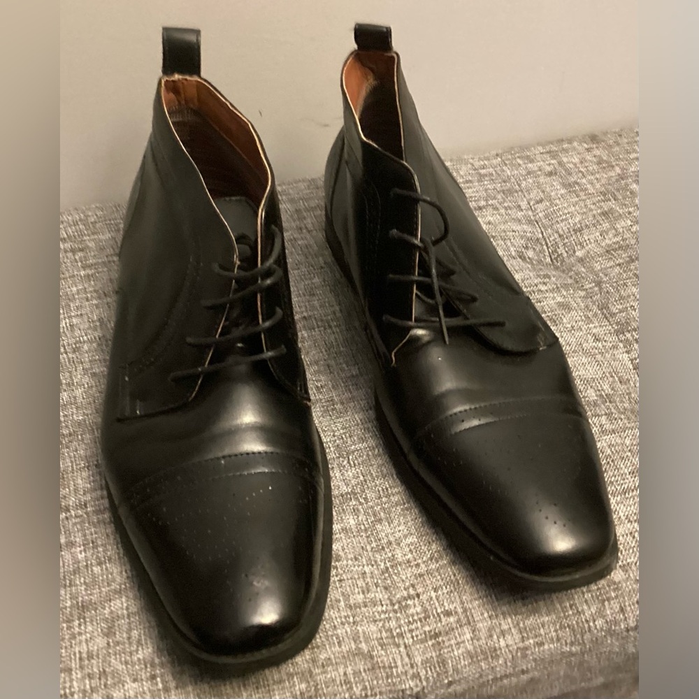 Men’s Ferro Aldo Black Leather Chukka Boots Shoes Sz. 10.5